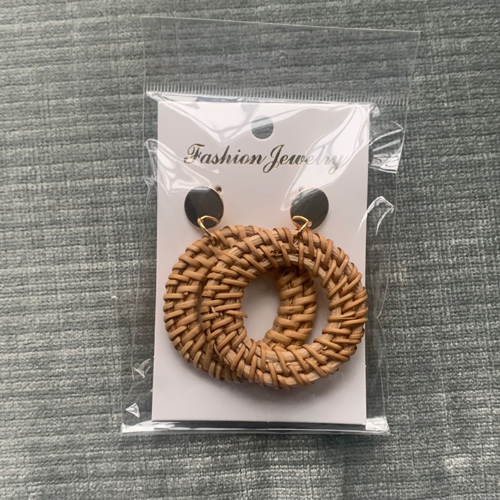 CUTE EARRINGS